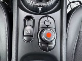 2017 MINI CLUBMAN