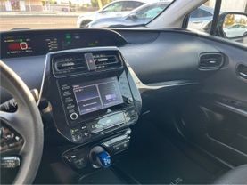 2020 TOYOTA PRIUS HATCHBACK 4-CYL, HYBRID, 1.8 LITER XLE HATCHBACK 4D