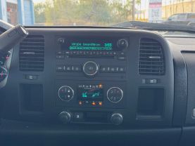 2009 CHEVROLET SILVERADO 1500 CREW CAB PICKUP V8, FLEX FUEL, 5.3 LITER LT PICKUP 4D 5 3/4 FT