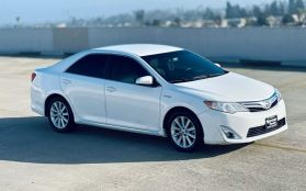 2013 TOYOTA CAMRY SEDAN 4-CYL, HYBRID, 2.5 LITER XLE HYBRID SEDAN 4D