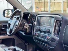 2017 CHEVROLET SILVERADO 1500 CREW CAB PICKUP V8, ECOTEC3, 5.3 LITER LT PICKUP 4D 5 3/4 FT