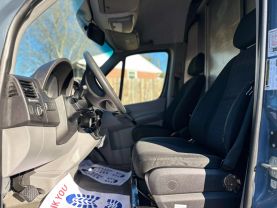 2018 Mercedes-benz Sprinter 2500 Cargo - Image 7