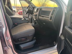 2017 RAM 1500 CREW CAB PICKUP V8, HEMI, 5.7 LITER EXPRESS PICKUP 4D 5 1/2 FT