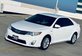 2013 TOYOTA CAMRY SEDAN 4-CYL, HYBRID, 2.5 LITER XLE HYBRID SEDAN 4D