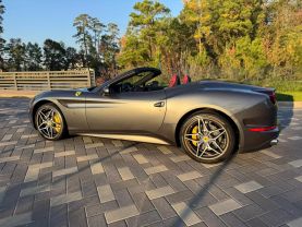 2017 FERRARI CALIFORNIA CONVERTIBLE V8, TURBO, 3.9 LITER T CONVERTIBLE 2D