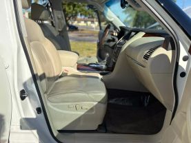 2017 INFINITI QX80 SUV V8, 5.6 LITER SPORT UTILITY 4D