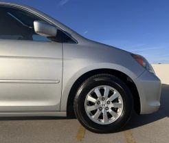 2010 HONDA ODYSSEY VAN V6, VTEC, 3.5 LITER EX-L MINIVAN 4D