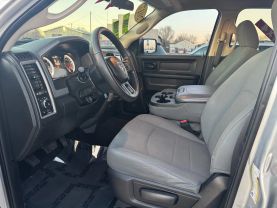 2017 RAM 1500 CREW CAB PICKUP V8, HEMI, 5.7 LITER EXPRESS PICKUP 4D 5 1/2 FT