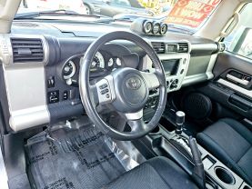 2007 TOYOTA FJ CRUISER SUV V6, 4.0 LITER SPORT UTILITY 2D