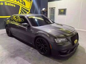 2019 CHRYSLER 300 SEDAN V8, HEMI, 5.7 LITER 300S SEDAN 4D