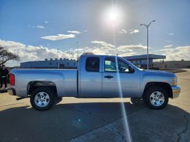 2013 CHEVROLET SILVERADO 1500 EXTENDED CAB PICKUP V8, FLEX FUEL, 5.3 LITER LT PICKUP 4D 6 1/2 FT