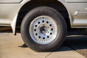 1999 TOYOTA HIACE VAN 1KZ-TE LIVING SALOON EX
