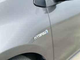 2012 TOYOTA PRIUS C HATCHBACK 4-CYL, HYBRID, 1.5 LITER ONE HATCHBACK 4D