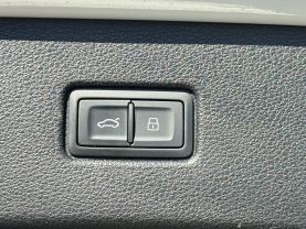 2019 Audi Q7 55 Tfsi Prestige Sport Utility 4d - Image 36