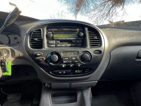 2004 Toyota Sequoia - Image 23