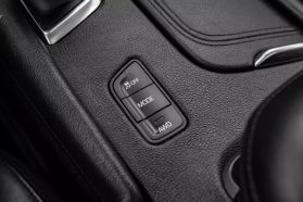 2017 CADILLAC XT5 SUV V6, 3.6 LITER PREMIUM LUXURY SPORT UTILITY 4D