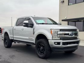 2017 FORD F350 SUPER DUTY CREW CAB PICKUP V8, TURBO DIESEL, 6.7 LITER LARIAT PICKUP 4D 6 3/4 FT - The Auto Lot