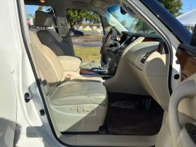 2017 INFINITI QX80 SUV V8, 5.6 LITER SPORT UTILITY 4D
