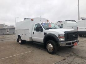 2008 FORD F550 SUPER DUTY REGULAR CAB & CHASSIS CAB CHASSIS V10, 6.8 LITER 141" W.B.  2D