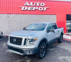 2018 NISSAN TITAN CREW CAB PICKUP V8, 5.6 LITER S PICKUP 4D 5 1/2 FT