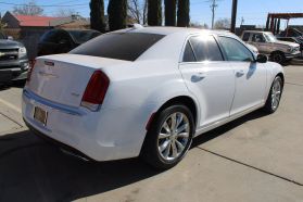 2017 Chrysler 300 - Image 2