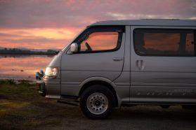 1999 TOYOTA HIACE VAN 1KZ-TE LIVING SALOON EX