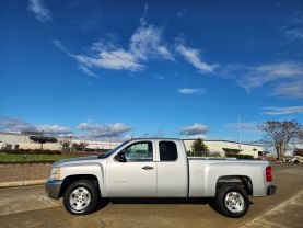2013 CHEVROLET SILVERADO 1500 EXTENDED CAB PICKUP V8, FLEX FUEL, 5.3 LITER LT PICKUP 4D 6 1/2 FT
