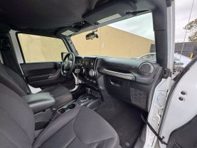 2017 JEEP WRANGLER UNLIMITED SUV V6, 3.6 LITER SPORT SUV 4D