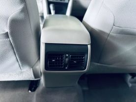 2013 TOYOTA CAMRY SEDAN 4-CYL, HYBRID, 2.5 LITER XLE HYBRID SEDAN 4D