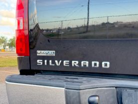 2009 CHEVROLET SILVERADO 1500 CREW CAB PICKUP V8, FLEX FUEL, 5.3 LITER LT PICKUP 4D 5 3/4 FT