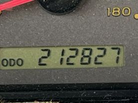 2004 Toyota Sequoia - Image 26