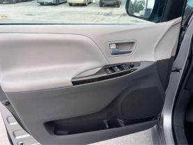 2018 TOYOTA SIENNA