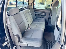 2009 CHEVROLET SILVERADO 1500 CREW CAB PICKUP V8, FLEX FUEL, 5.3 LITER LT PICKUP 4D 5 3/4 FT