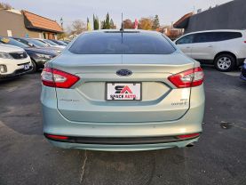 2014 FORD FUSION SEDAN 4-CYL, HYBRID, 2.0 LITER SE HYBRID SEDAN 4D