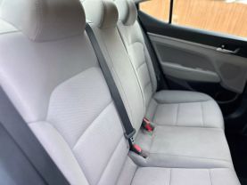 2019 Hyundai Elantra - Image 13