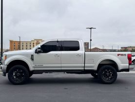 2017 FORD F350 SUPER DUTY CREW CAB PICKUP V8, TURBO DIESEL, 6.7 LITER LARIAT PICKUP 4D 6 3/4 FT - The Auto Lot