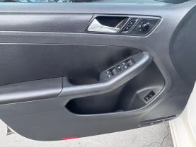 2012 VOLKSWAGEN JETTA SEDAN 5-CYL, PZEV, 2.5 LITER 2.5L SE SEDAN 4D