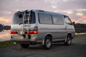 1999 TOYOTA HIACE VAN 1KZ-TE LIVING SALOON EX