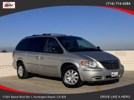 2005 CHRYSLER TOWN & COUNTRY VAN V6, 3.8 LITER TOURING MINIVAN 4D