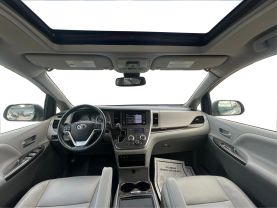 2018 TOYOTA SIENNA