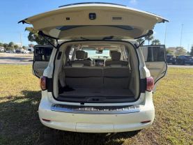 2017 INFINITI QX80 SUV V8, 5.6 LITER SPORT UTILITY 4D
