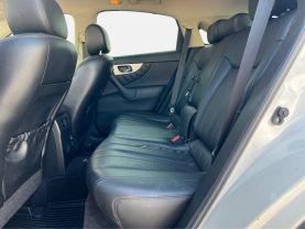 2015 INFINITI QX70