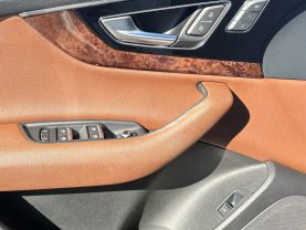2019 Audi Q7 55 Tfsi Prestige Sport Utility 4d - Image 19