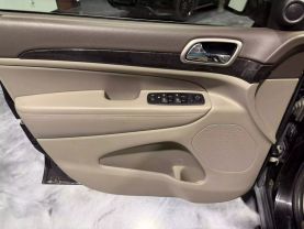 2011 JEEP GRAND CHEROKEE SUV V8, 5.7 LITER LAREDO SPORT UTILITY 4D