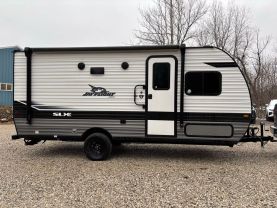 2024 JAYCO JAY FLIGHT RV - SLX at T&T Repairables - used car dealership in Spencer, Indiana.