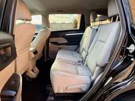 2014 TOYOTA HIGHLANDER SUV V6, 3.5 LITER LE PLUS SPORT UTILITY 4D