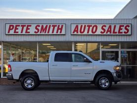 2022 Ram 2500 Crew Cabbig Horn Pickup 4d 6 1/3 Ft - Image 2