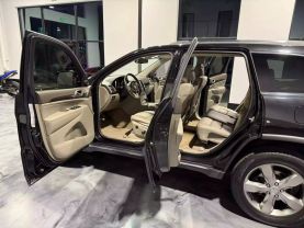 2011 JEEP GRAND CHEROKEE SUV V8, 5.7 LITER LAREDO SPORT UTILITY 4D