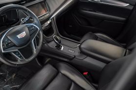2017 CADILLAC XT5 SUV V6, 3.6 LITER PREMIUM LUXURY SPORT UTILITY 4D