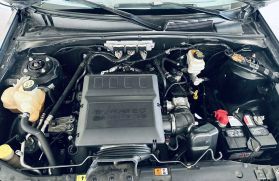 2010 FORD ESCAPE SUV V6, FLEX FUEL, 3.0 LITER XLT SPORT UTILITY 4D